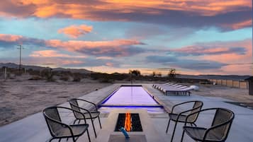 Outdoor pool, a heated pool