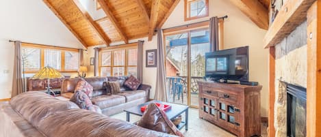 บ้านพัก (4 Bedrooms) | ด้านหน้าที่พัก