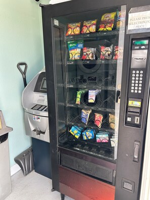 Vending machine - Snowy Mountain Inn (Saratoga)