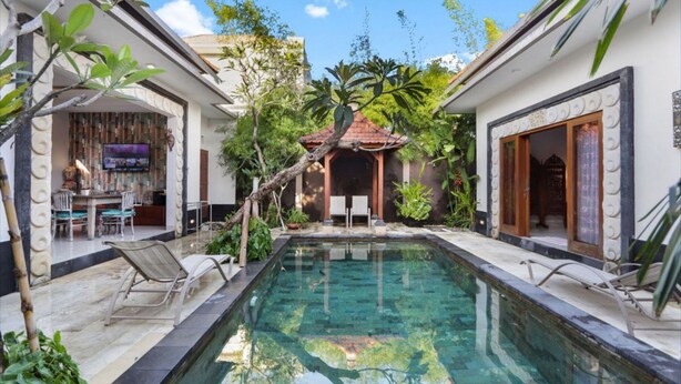 Outdoor pool - Grace villa 5 minutes walk to the beach (Denpasar)