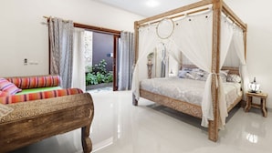 Villa | Extra beds - Grace villa 5 minutes walk to the beach (Denpasar)