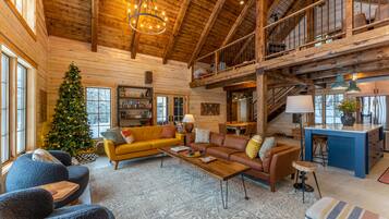 智能电视、壁炉、电子游戏、DVD 播放器