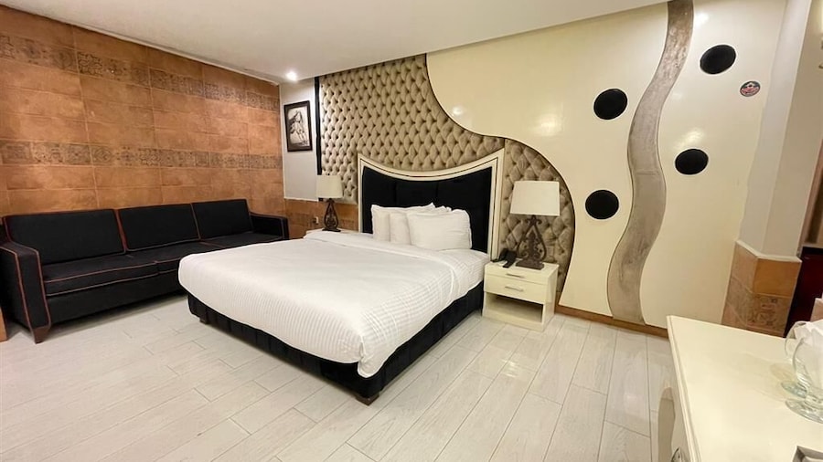 Al Noor Hotel Multan