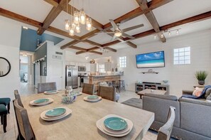 Interior - Spacious Home, 2 Living Spaces, 2 Kitchens, Pool & Game Room, Family Friendly  (Port Aransas)