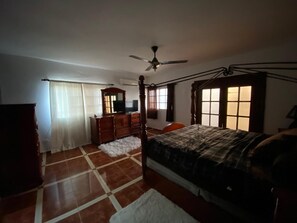 8 sovrum, skrivbord, strykjärn/strykbräda och gratis wi-fi