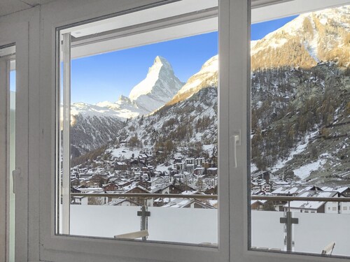 Wake up to the Matterhorn