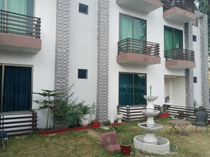 Kamar Quadruple | Setrika/meja setrika
