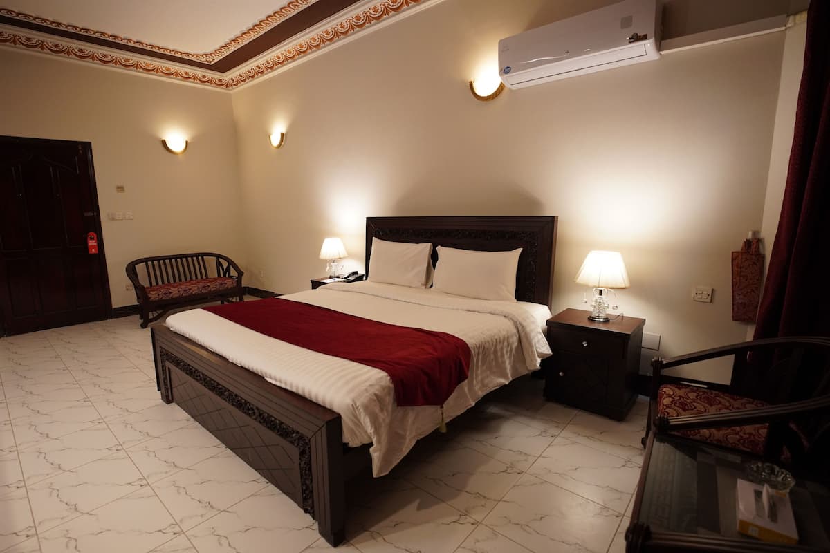 Standard Double Room | Free WiFi