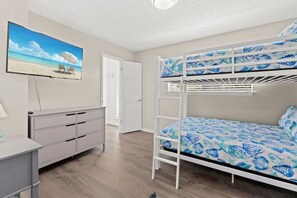 1 bedroom, desk, iron/ironing board, free WiFi