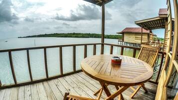 Wooden Sea View Room | Terrasse/Patio
