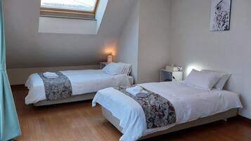 House, 3 Bedrooms | 3 bedrooms, iron/ironing board, free WiFi, bed sheets