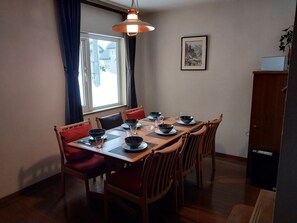 独立别墅, 3 间卧室 | 私人厨房 | 大冰箱、微波炉、炉灶、茶具/咖啡用具