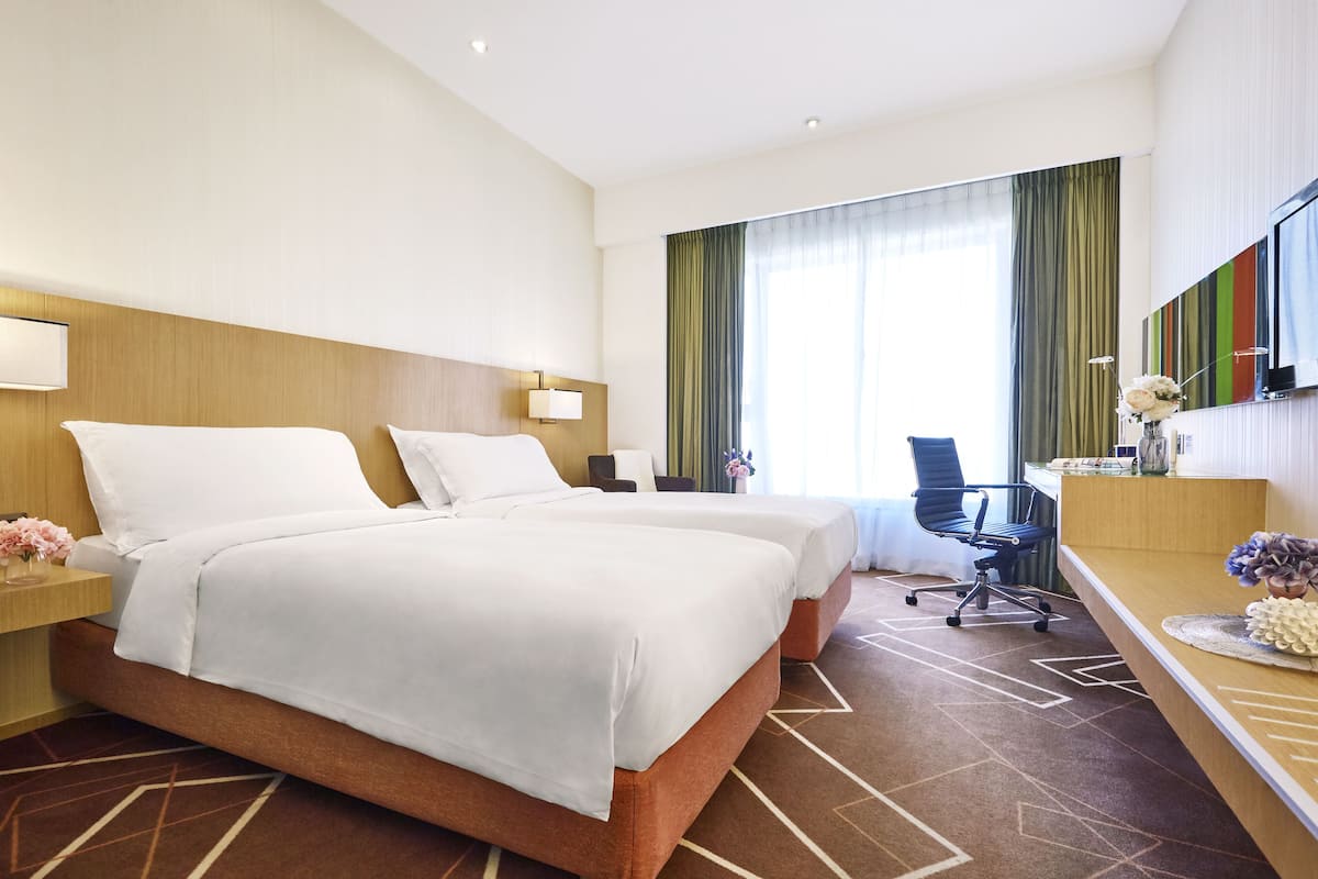 1 bedroom, in-room safe, laptop workspace, iron/ironing board