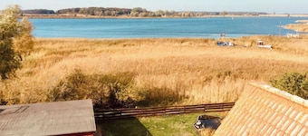 4*-Villa-DIRECT WATERFRONT-LOCATION-WINTERGARDEN-SAUNA-GARDEN-URIGE GRILL-/CHILL-LOUNGE