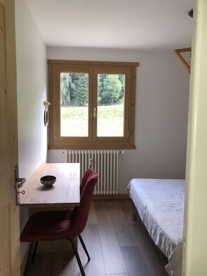 3 Schlafzimmer, Schreibtisch, kostenloses WLAN