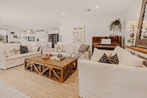 TV - The Little Distillery - Beachside Pool Retreat (Safety Beach)