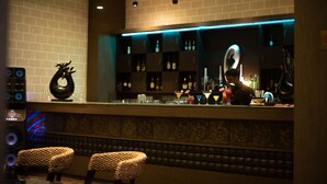 Bar (en el alojamiento)