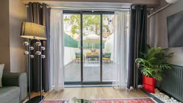 Suite Studio Romantique, 1 grand lit et 1 canapé-lit, vue jardin