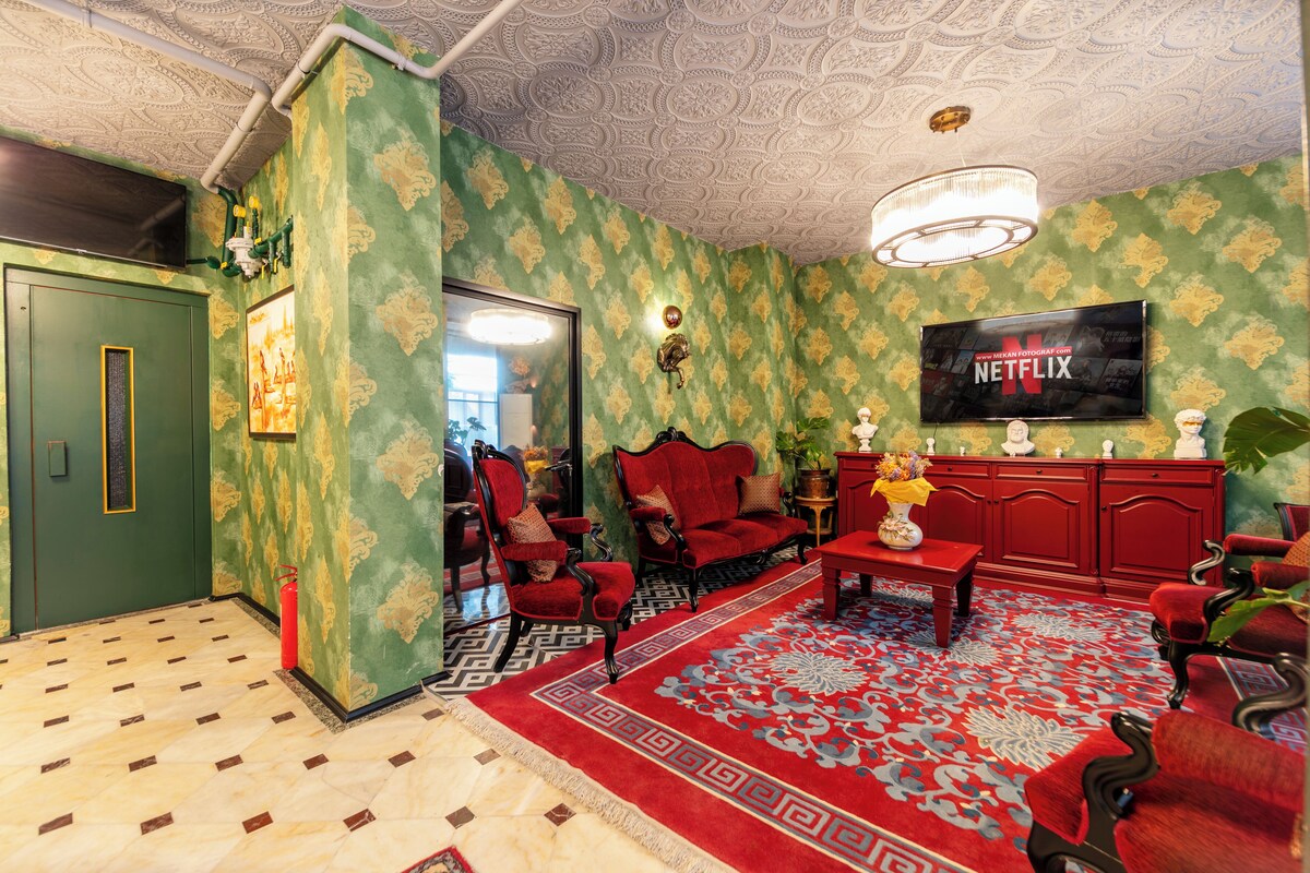 Suite interior