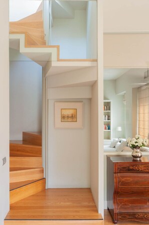 Interior - PRADA PENTHOUSE (terrace, free WIFI, A/C, central, spacious, bright, elegant) (Sevilla)