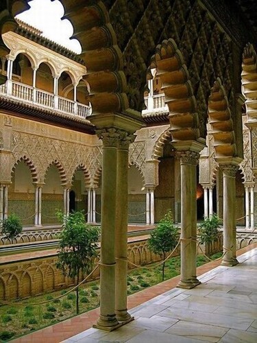 PRADA PENTHOUSE (terrace, free WIFI, A/C, central, spacious, bright, elegant)