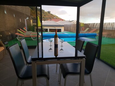 Take full advantage of a relaxing atmosphere with gorgeous sea/ mountain views