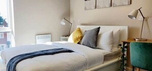 2 bedrooms, desk, iron/ironing board, free WiFi