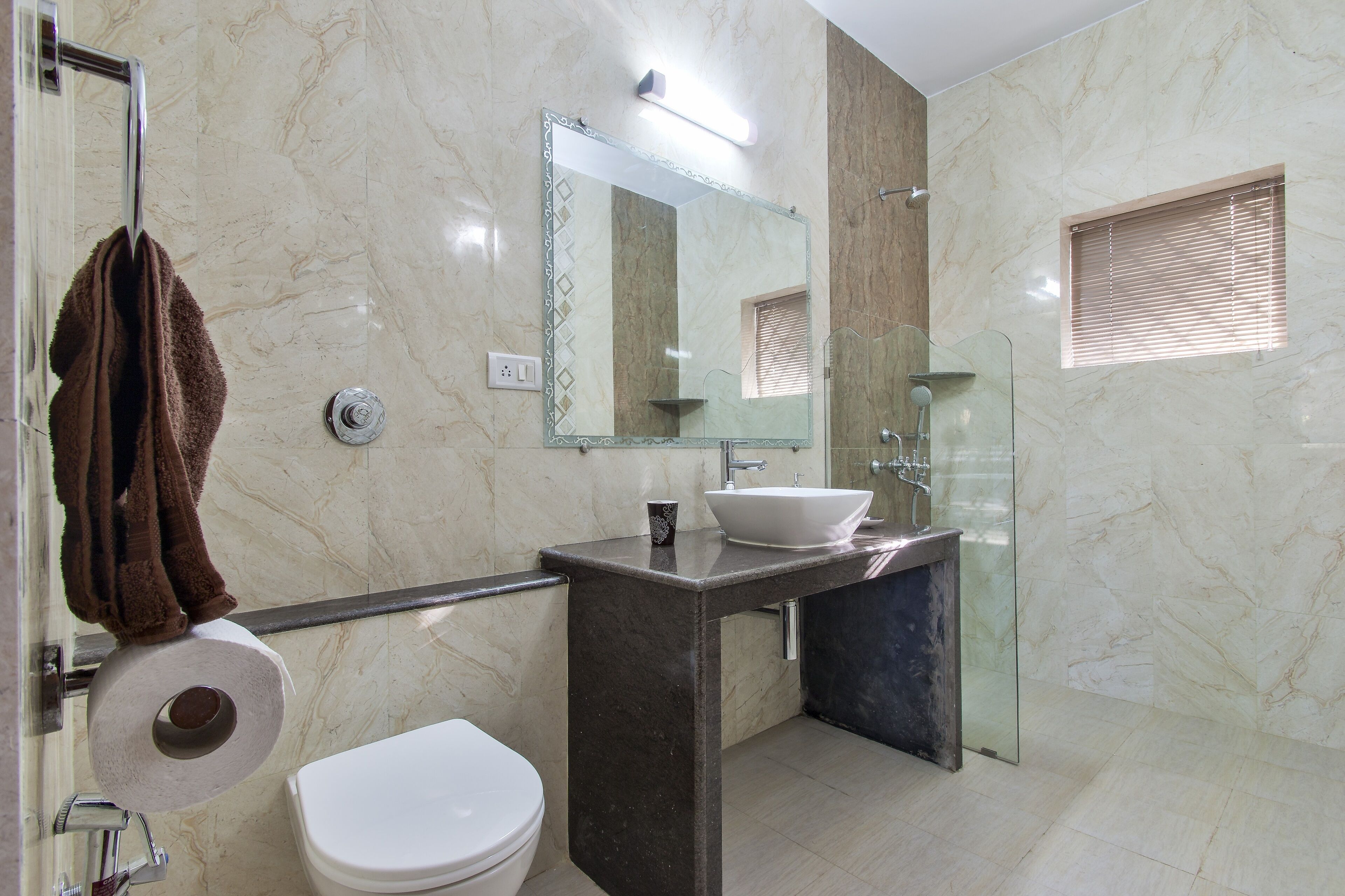 Deluxe Villa | Bathroom | Free toiletries, towels, soap, shampoo