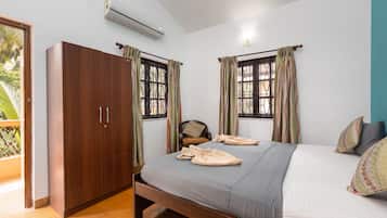 Deluxe Villa | 3 bedrooms, premium bedding, in-room safe, iron/ironing board