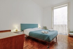1 habitación, tabla de planchar con plancha, internet y ropa de cama 