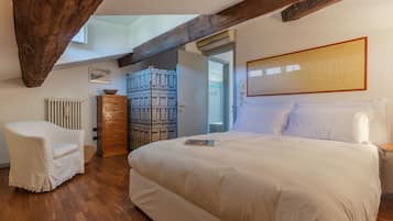 2 chambres, fer et planche Ă repasser, accĂšs Internet, draps fournis