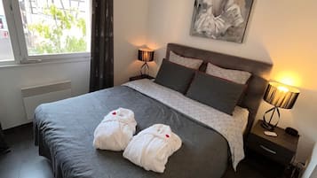1 chambre, fer et planche à repasser, Wi-Fi gratuit, draps fournis