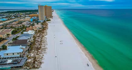 Zelie Beach Paradise House w/ Private Pool Sleeps 12 Dog friendly