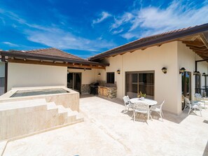 Outdoor dining - Luxury Elite Penthouse With Private Jacuzzi (Sosúa)