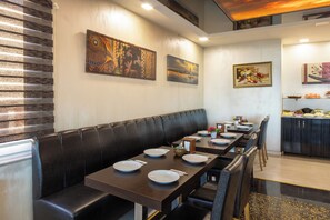 Free daily buffet breakfast - Park Çağlayan Hotel (Istanbul)