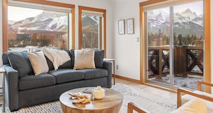Rooftop Hot tub| Spacious| Pet Friendly| Incredible Views| Gym