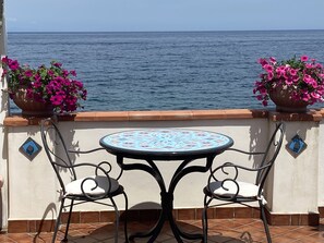 Outdoor dining - Terrazza al mare (Riposto)