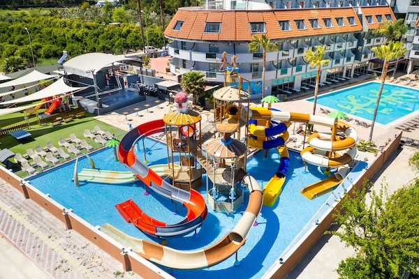 Indoor pool, seasonal outdoor pool, pool umbrellas, sun loungers
