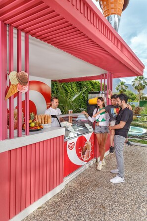 Mat- och restauranghall