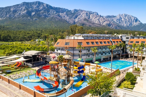 Indoor pool, seasonal outdoor pool, pool umbrellas, sun loungers