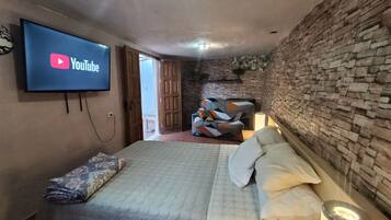 3 quartos, escrivaninha, Wi-Fi de cortesia, roupa de cama