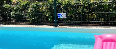 屋外プール、温水プール