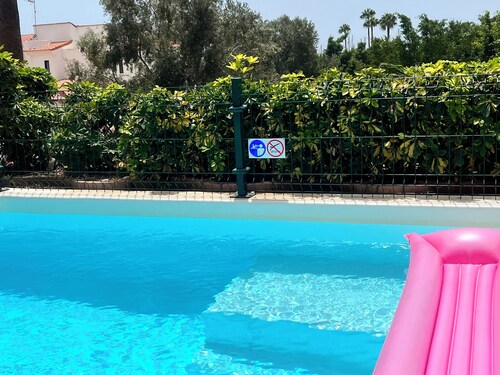 Pasito Blanco. Näkymä merelle ja satamaan. yksityinen lämmitetty uima-allas.