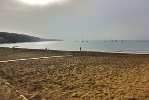 Beach nearby, sun loungers