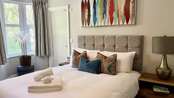 Superior Family Room | Individually decorated, individually furnished, iron/ironing board