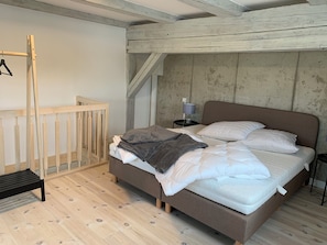 1 bedroom, travel crib, free WiFi, bed sheets