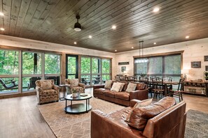 Fernseher, Kamin, Videospiele