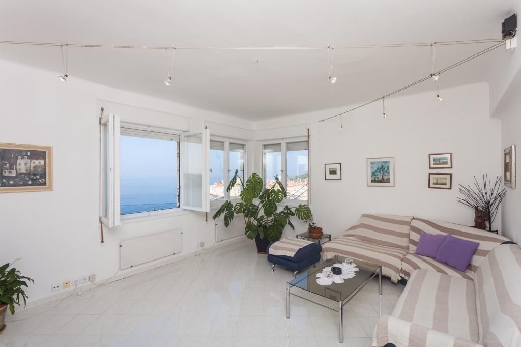 Departamento (Three Bedroom Apartment with Sea View) | Interior