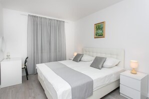 Apartment (Two Bedroom Apartment with Balcony) | 2 bedrooms, cots/infant beds - Apartment Dupčić (Dubrovnik)