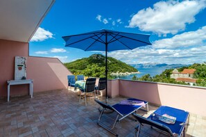 Appartement (Two-Bedroom Apartment with Terrace an) | Terras